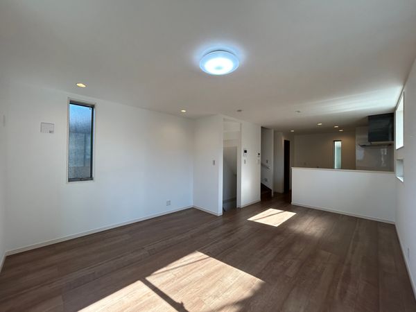 さいたま市浦和区北浦和1丁目 リビング