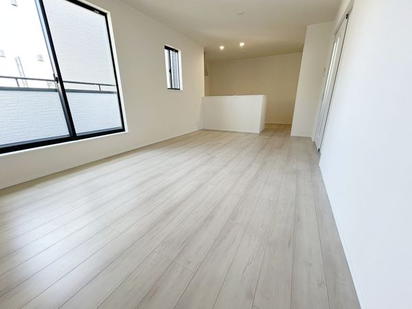 さいたま市緑区東浦和7丁目 リビング さいたま市緑区東浦和7丁目 リビング