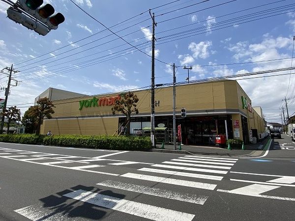 さいたま市緑区宮本2丁目 D号棟 ヨークマート三室店(約1200m) さいたま市緑区宮本2丁目 D号棟 ヨークマート三室店(約1200m)