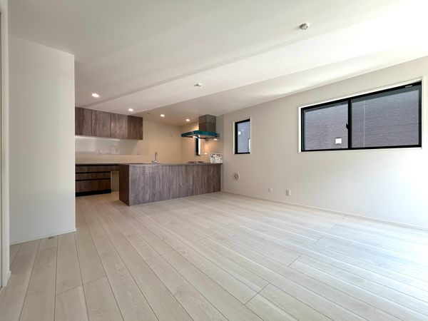 さいたま市浦和区大東1丁目 2号棟 リビング