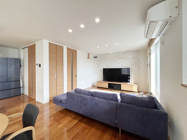 さいたま市岩槻区美園東1丁目 リビング