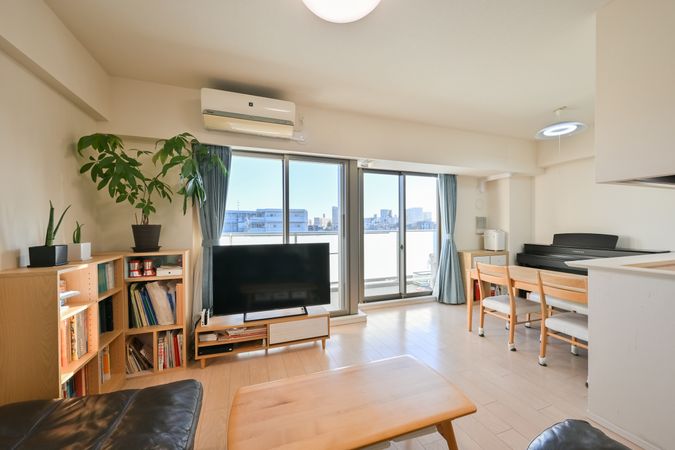 シャリエ南浦和神明 リビング シャリエ南浦和神明 リビング