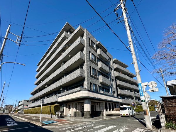 ライオンズステージ浦和 外観