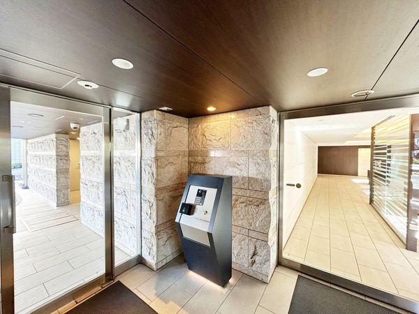 プラウド別所沼公園ディアージュ エントランス プラウド別所沼公園ディアージュ エントランス