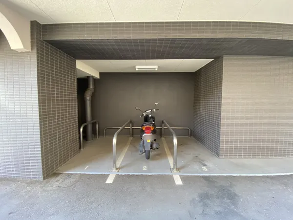 バイク置き場