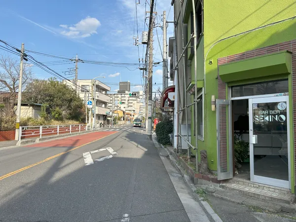 北側前面道路（2026年3月上旬撮影）