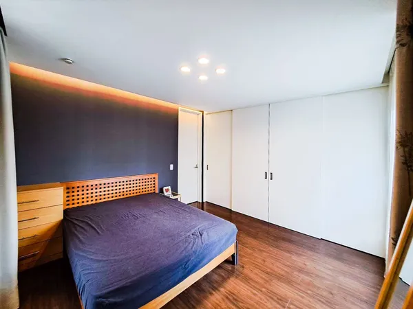 洋室（約8.0帖）