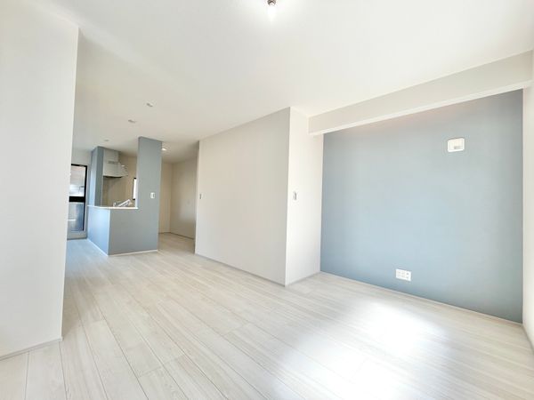 川口市南鳩ヶ谷7丁目 3号棟 リビング