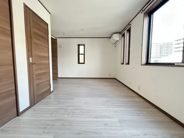 洋室（約9.6帖）