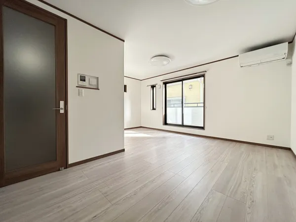 リビングダイニング