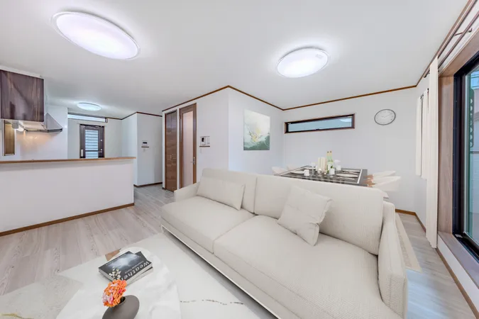 ※画像は実際の室内写真および間取り図をもとに、CGにて再現した「空室リフォームイメージ」に家具・調度品の配置例をCG合成したもので、実際とは多少異なります。また、家具等は販売価格に含まれません。