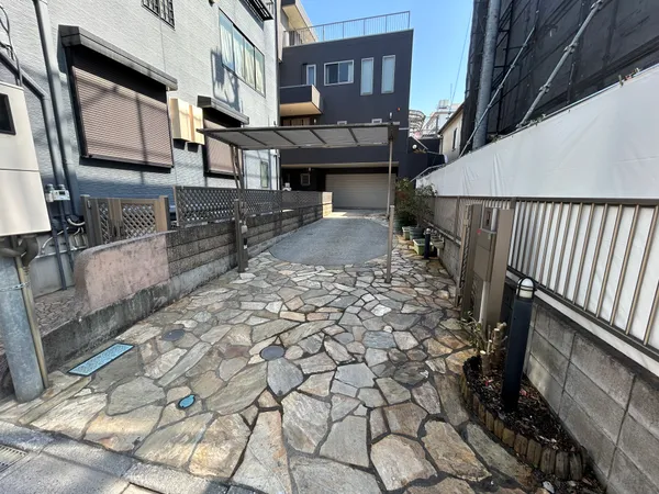 玄関前アプローチ