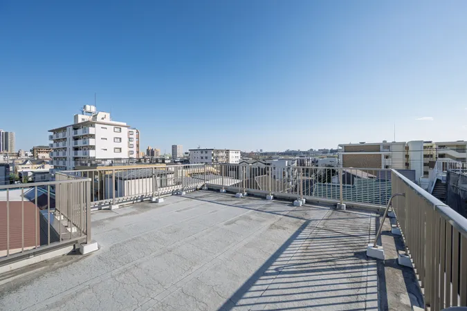 ルーフバルコニー（南側）