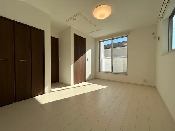 洋室（約7.2帖）