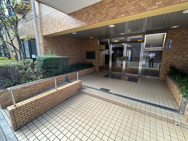 ライオンズマンション川口原町 エントランス ライオンズマンション川口原町 エントランス