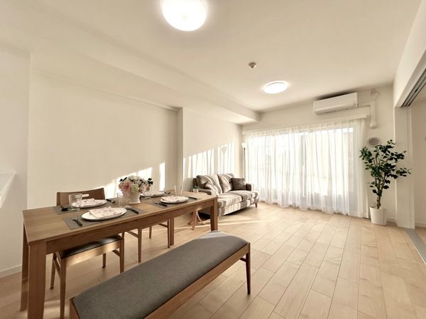 レーベンハイム川口元郷サザンテラス リビング レーベンハイム川口元郷サザンテラス リビング