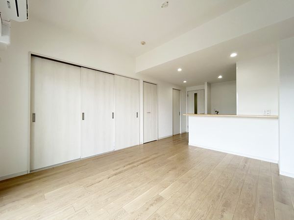 ラヴィドール川口 リビング