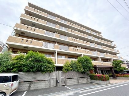 シュロス川口壱番館 外観