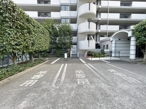 敷地内駐車場(来客用)
