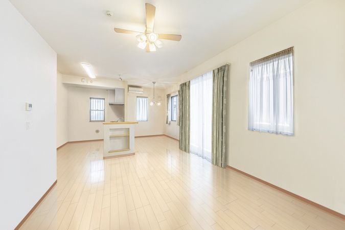 さいたま市南区辻4丁目 リビング