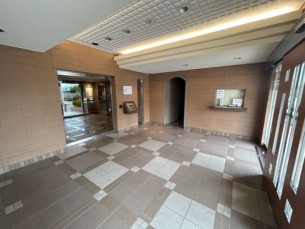 朝日パリオ浦和辻 エントランス