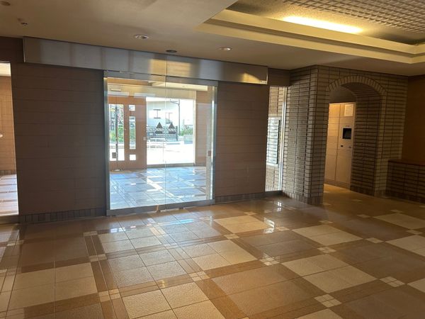 朝日パリオ浦和辻 エントランス