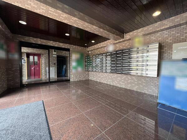 モナークプラザ西浦和秋ヶ瀬公園 エントランス モナークプラザ西浦和秋ヶ瀬公園 エントランス