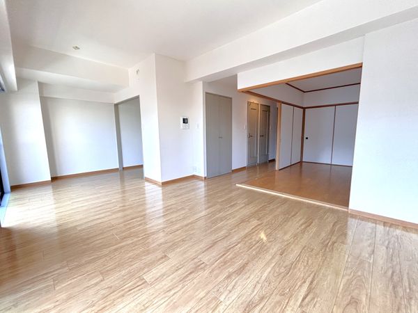 モナークプラザ西浦和秋ヶ瀬公園 リビング モナークプラザ西浦和秋ヶ瀬公園 リビング