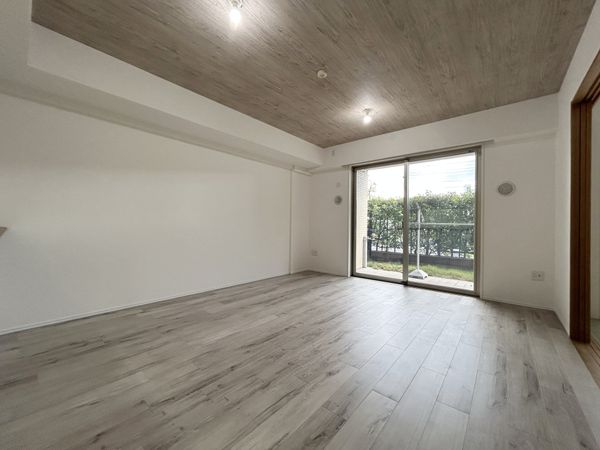 ゼファー武蔵浦和グランリブス リビング ゼファー武蔵浦和グランリブス リビング