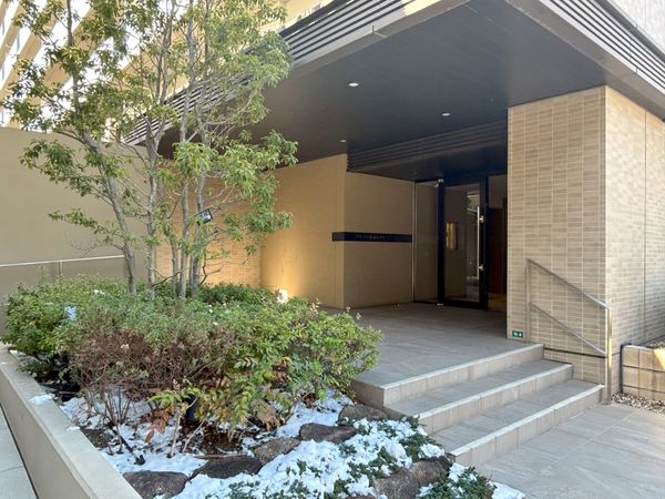 リビオ武蔵浦和ザ・レジデンス エントランス リビオ武蔵浦和ザ・レジデンス エントランス