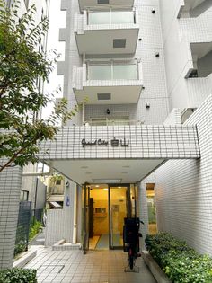 グランドシティ白山 エントランス