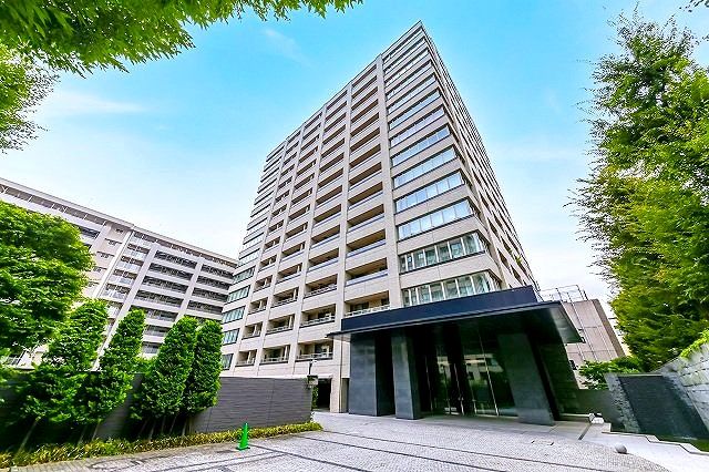 ブランズ四番町 外観