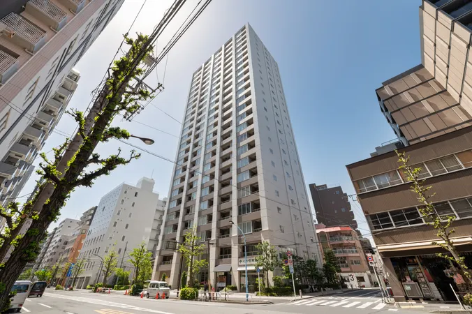 年額賃料1,800,000円／表面利回り3.61％