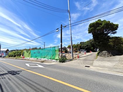 横浜市栄区上郷町 土地Ⅱ期 前面道路含む外観