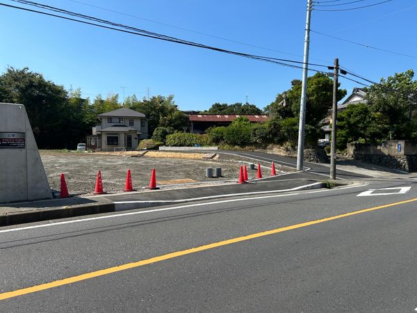 横浜市栄区上郷町 土地Ⅱ期 前面道路含む外観 横浜市栄区上郷町 土地Ⅱ期 前面道路含む外観