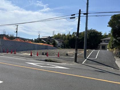 横浜市栄区上郷町 土地Ⅱ期 前面道路含む外観