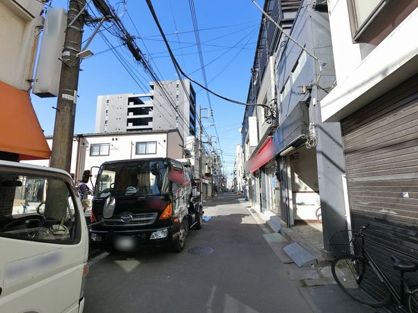 川崎市川崎区昭和一丁目アパート 前面道路含む外観 川崎市川崎区昭和一丁目アパート 前面道路含む外観