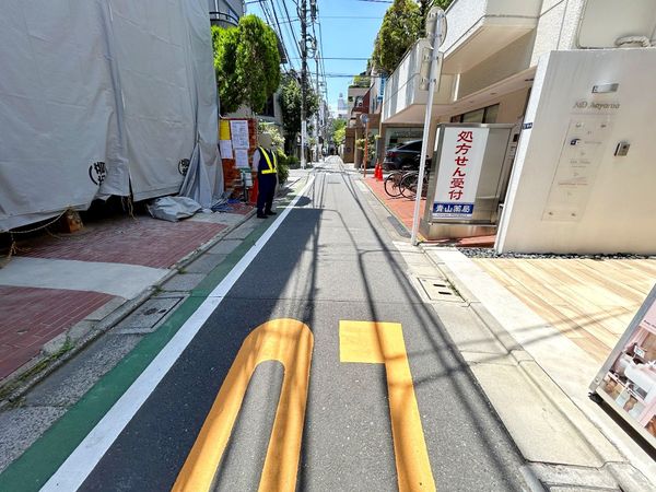 港区南青山二丁目 土地 前面道路含む外観 港区南青山二丁目 土地 前面道路含む外観