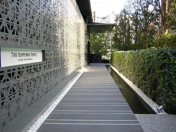 THE ROPPONGI TOKYO エントランス エントランス