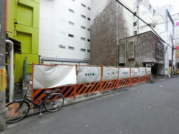 新宿区歌舞伎町二丁目土地 前面道路