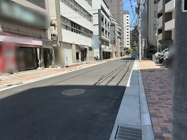 前面道路含む外観