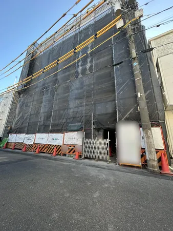 前面道路含む外観