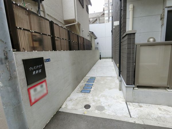 新宿区大久保1丁目アパート【ウイステリア東新宿】 エントランス エントランス