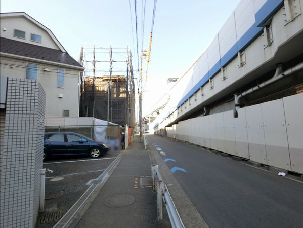 世田谷区玉川台2丁目マンション【エルファーロ用賀2】 前面道路含む外観 世田谷区玉川台2丁目マンション【エルファーロ用賀2】 前面道路含む外観
