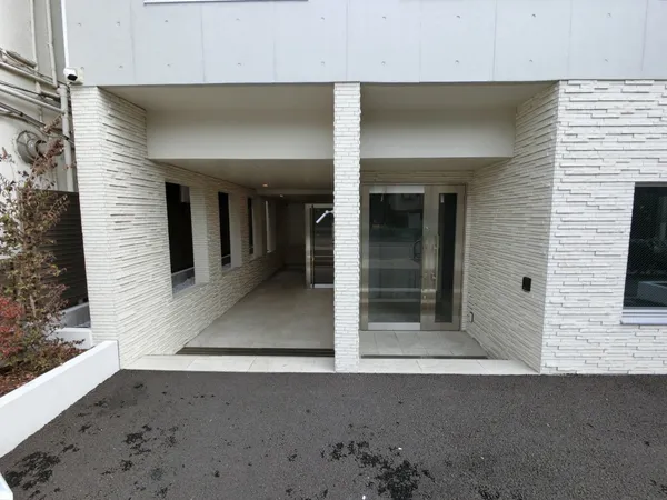 エントランス（YUTENJI）