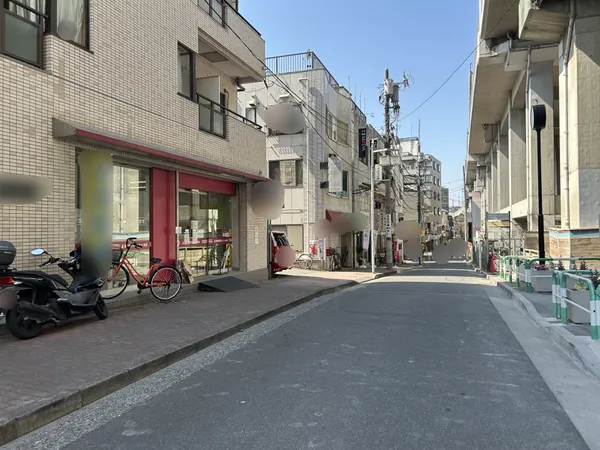 前面道路含む外観