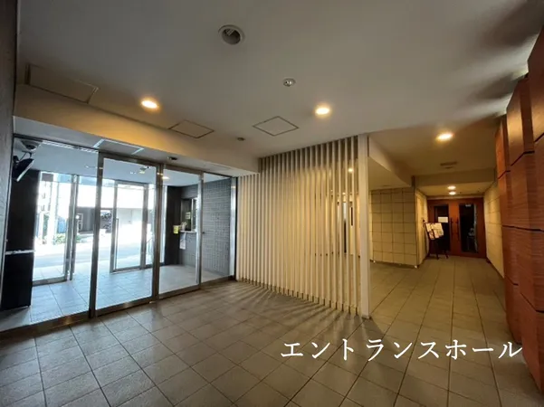 エントランスホール