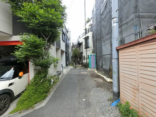 前面道路（2026年4月撮影）
