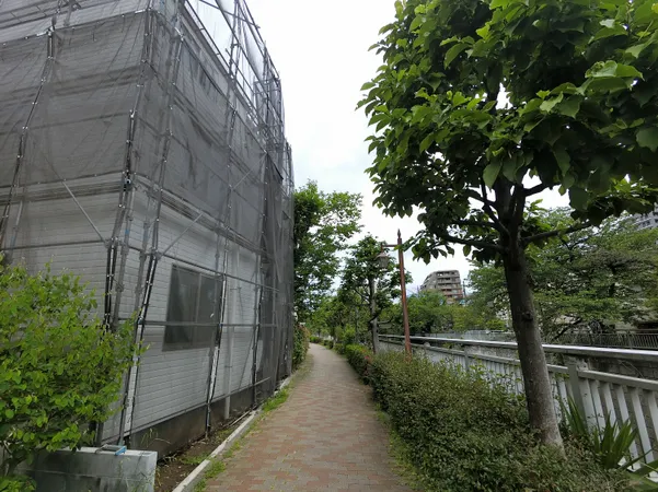 前面道路（2026年4月撮影）