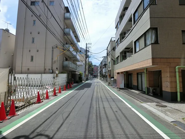 前面道路（令和６年７月撮影）